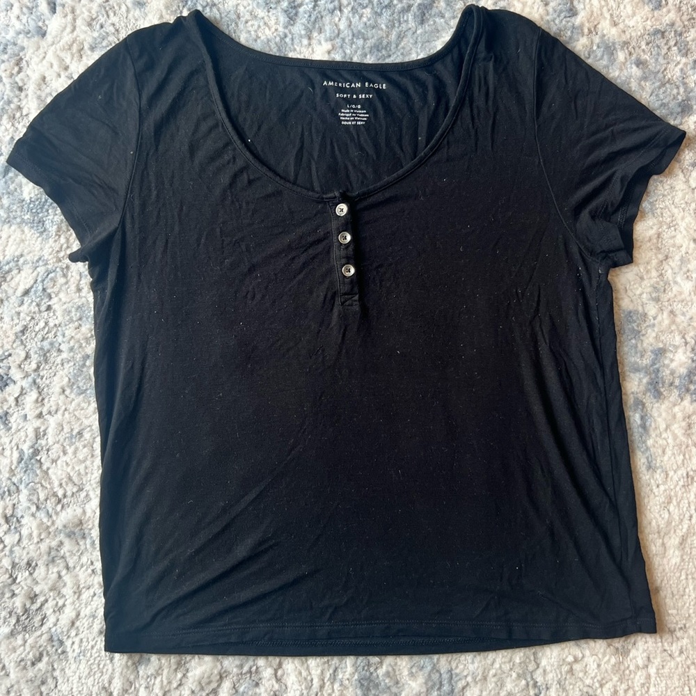 American Eagle black size Large shirt